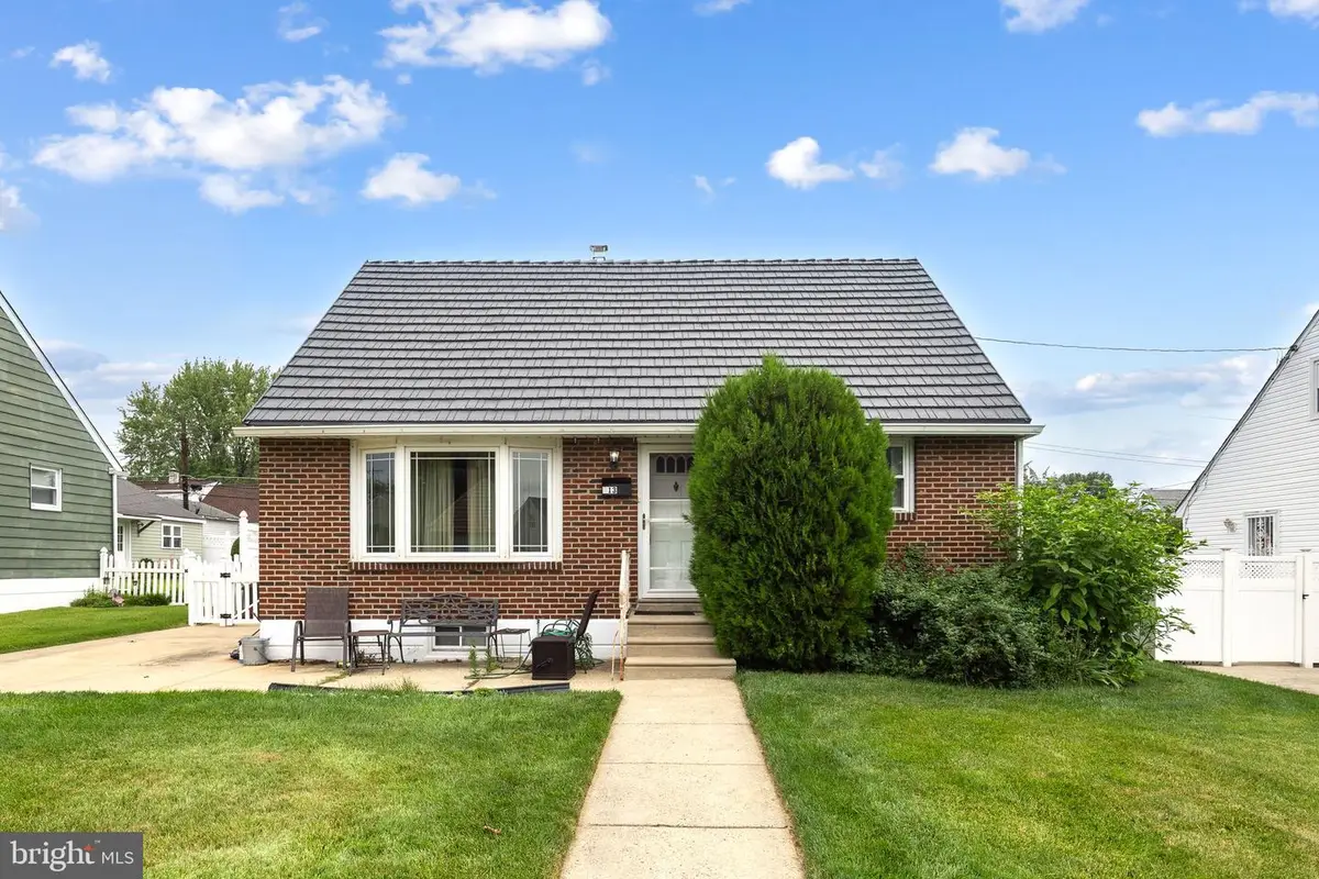 513 Burgess St, Philadelphia, PA 19116 - #1