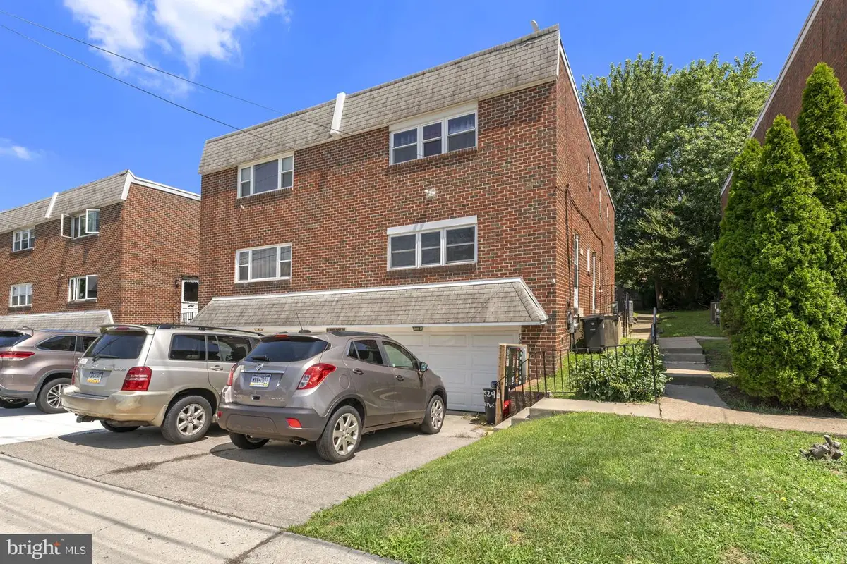 7529 Horrocks St, Philadelphia, PA 19152 - #1