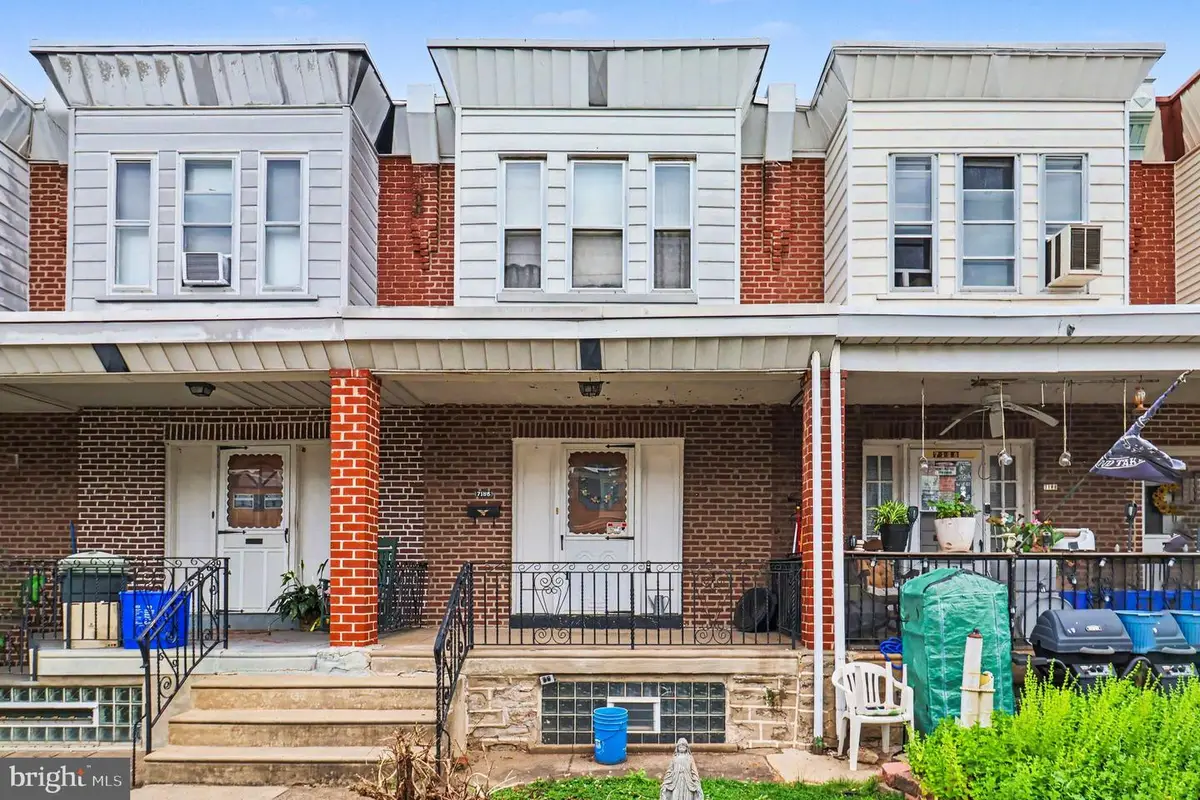 7186 Montague St, Philadelphia, PA 19135 - #1