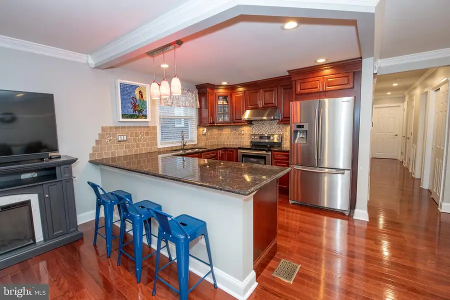 8734 Frontenac St, Philadelphia, PA 19152 - #3