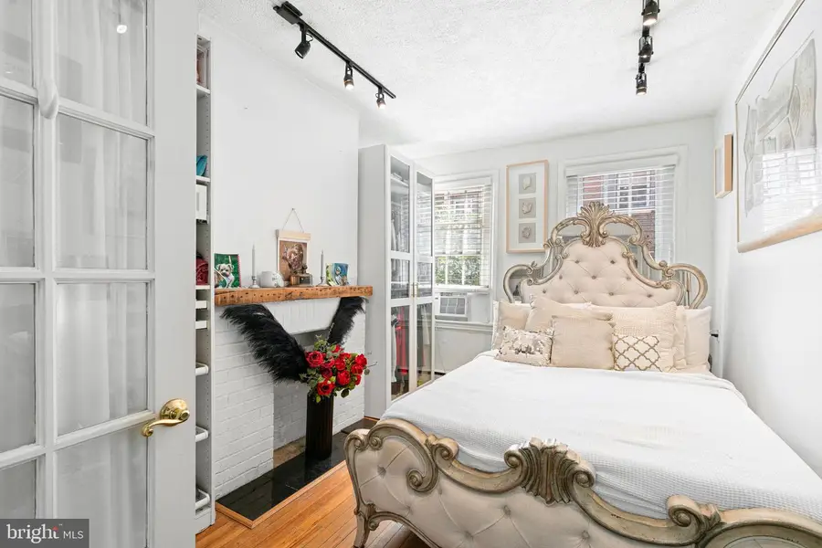 320 S Juniper St, Philadelphia, PA 19107 - #3