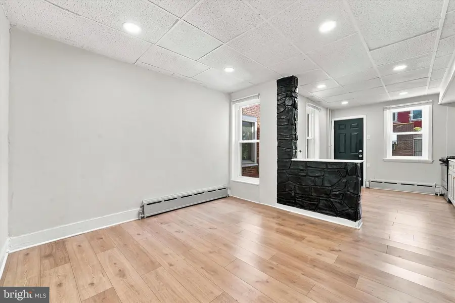 2217 Bonaffon St, Philadelphia, PA 19142 - #3