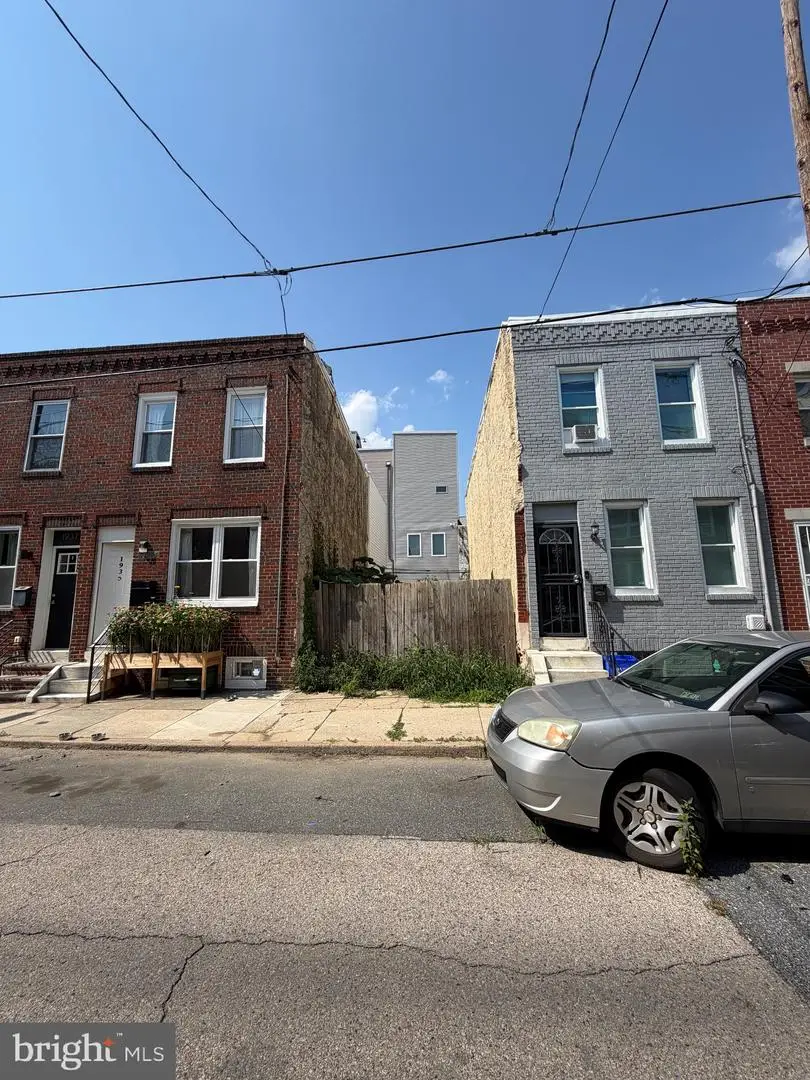 1933 Mountain St, Philadelphia, PA 19145 - #2