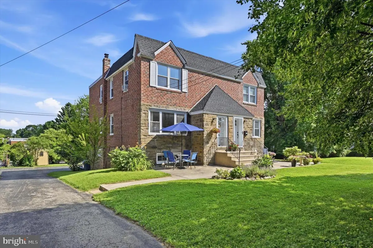 506 Gates St, Philadelphia, PA 19128 - #1