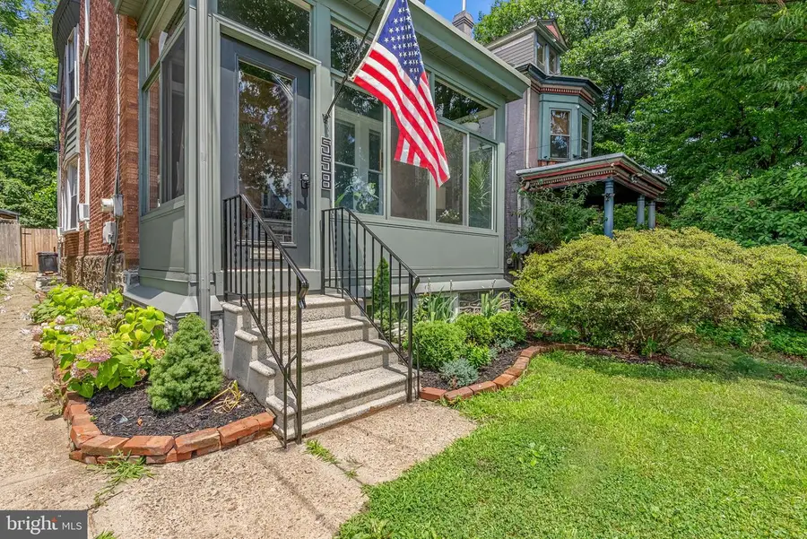 558 Jamestown St, Philadelphia, PA 19128 - #3