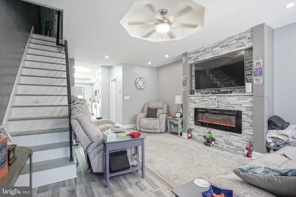 151 Moore St, PHILADELPHIA, PA 19148