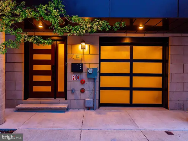 252 Gates St, PHILADELPHIA, PA 19128