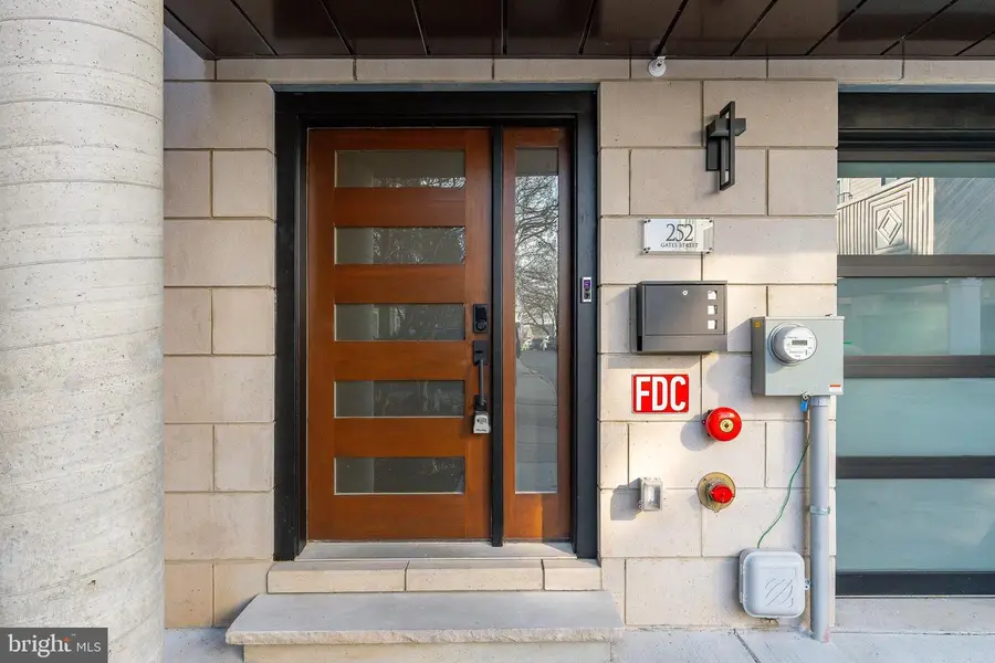 252 Gates St, Philadelphia, PA 19128 - #3