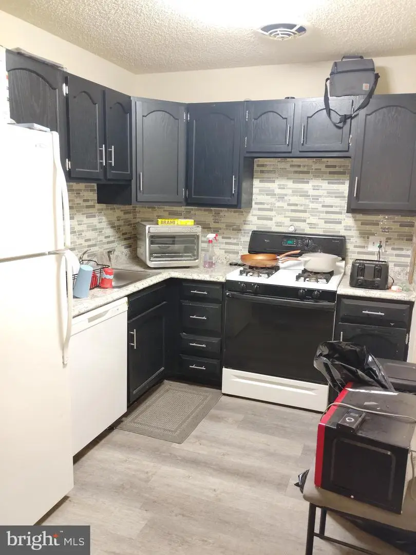 9449 Fairgreen Ln, Philadelphia, PA 19114 - #2