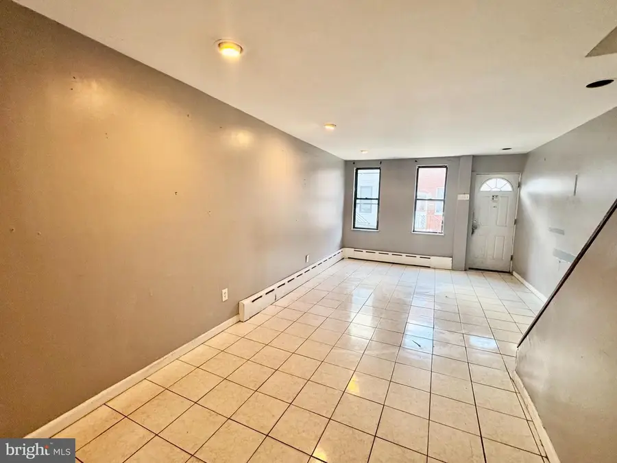 913 Dudley St, Philadelphia, PA 19148 - #3