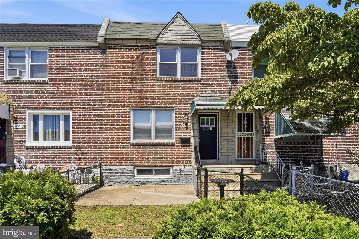 7221 Guyer Ave, Philadelphia, PA 19153 - #1