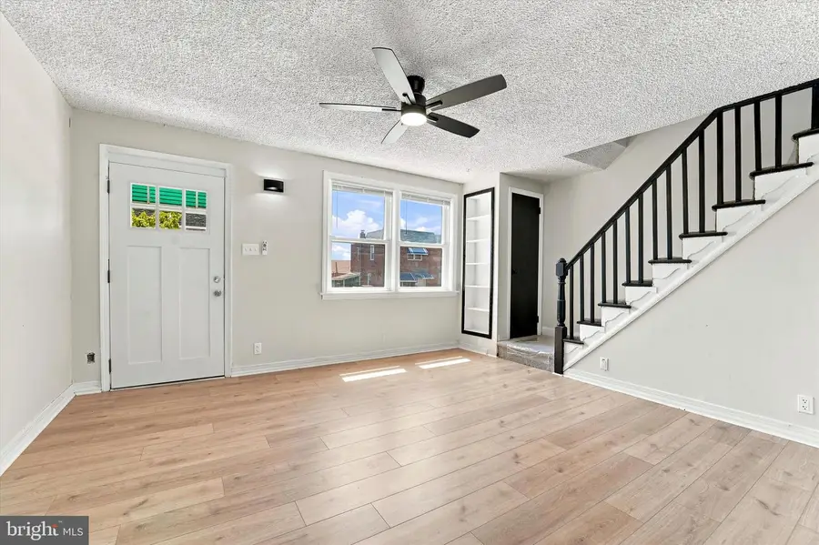 7221 Guyer Ave, Philadelphia, PA 19153 - #3