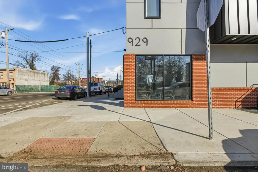 929 N 40th St, Philadelphia, PA 19104 - #3
