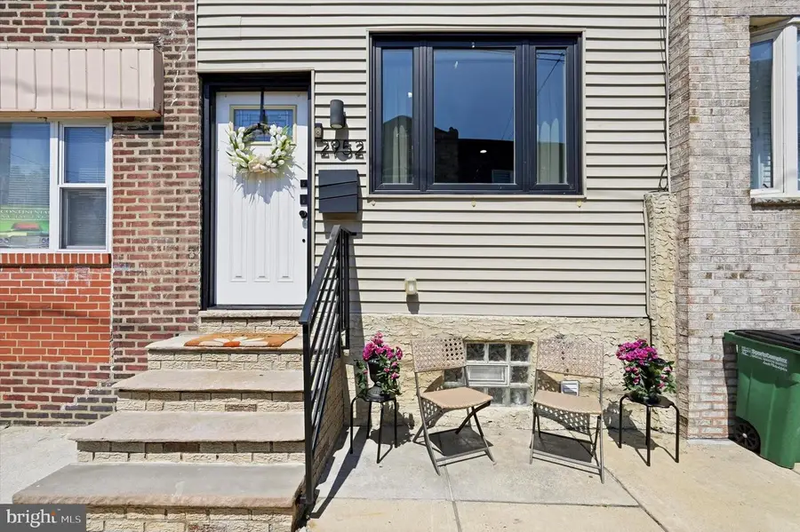 2952 S Sydenham, Philadelphia, PA 19145 - #2