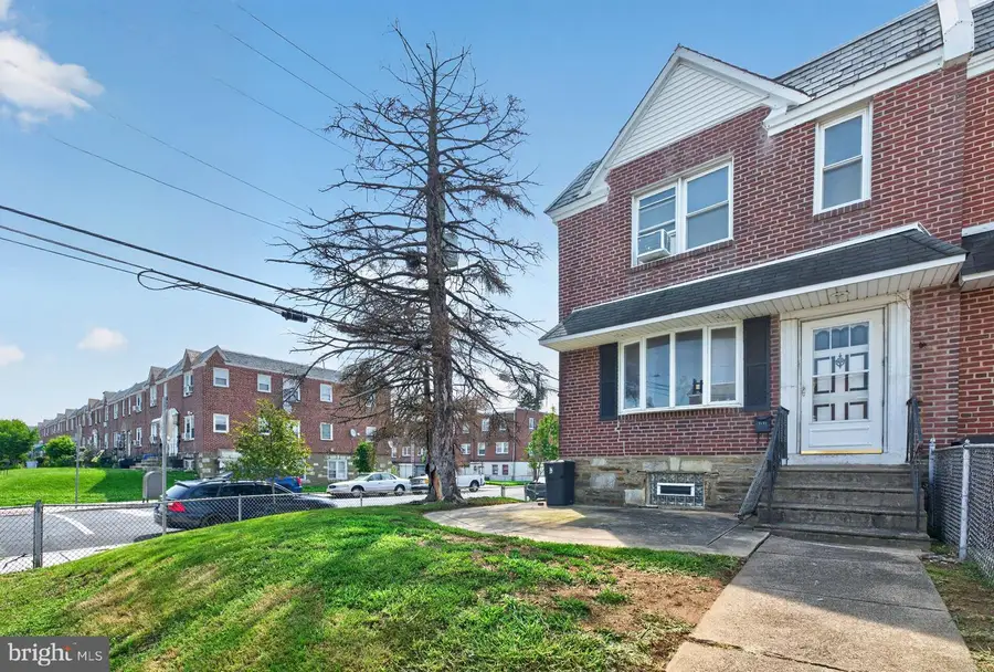7171 Erdrick St, Philadelphia, PA 19135 - #3