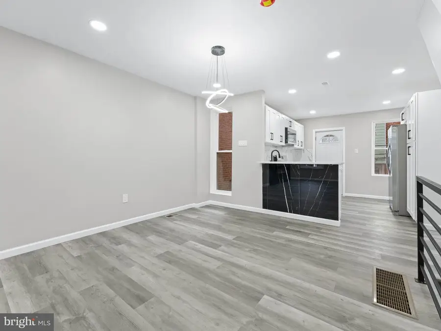 144 Fern St, Philadelphia, PA 19120 - #3