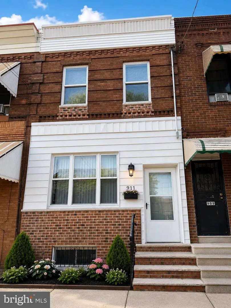 911 Wolf St, Philadelphia, PA 19148 - #1