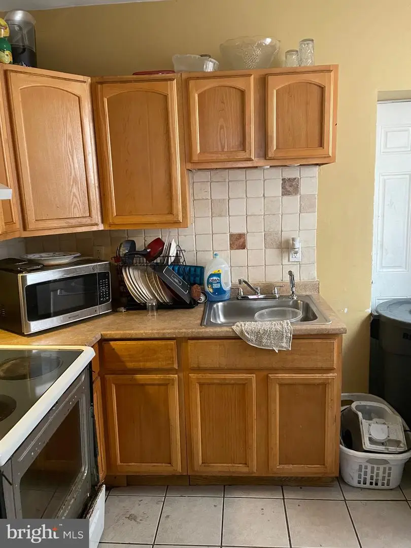 1422 Kerbaugh St, Philadelphia, PA 19140 - #3