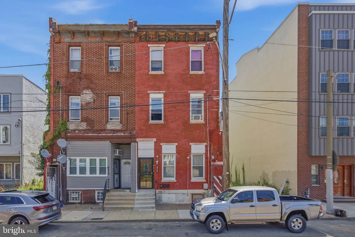 673 N 11th St, Philadelphia, PA 19123 - #1