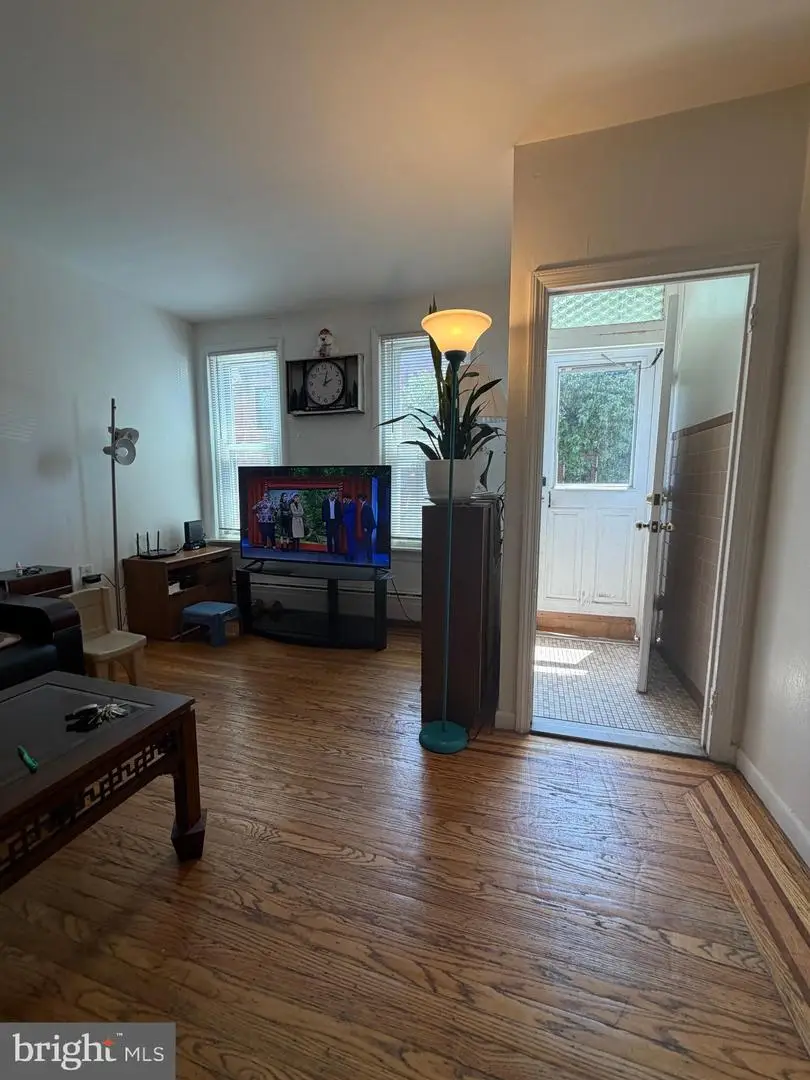 623 Fernon St, Philadelphia, PA 19148 - #3