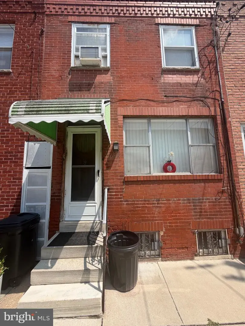 923 Hoffman St, Philadelphia, PA 19148 - #1