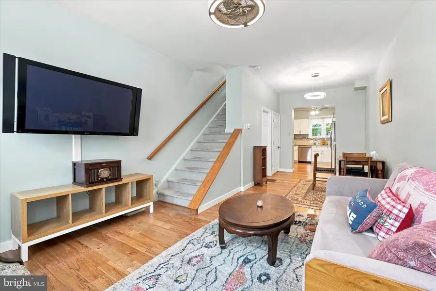 2045 S Hutchinson St, Philadelphia, PA 19148 - #3