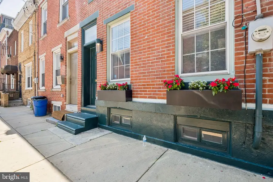 2062 Saint Albans St, Philadelphia, PA 19146 - #2