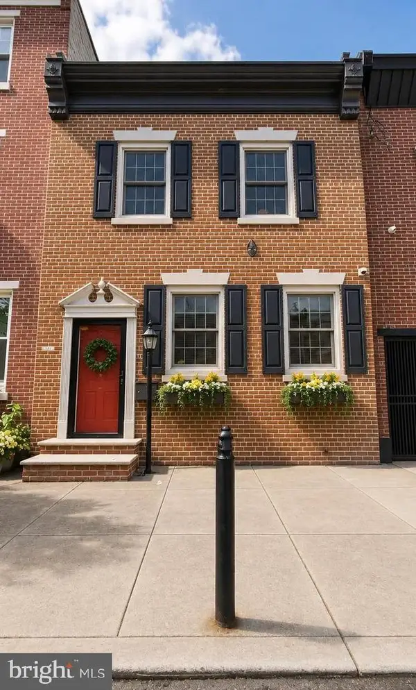 2671 Almond St, PHILADELPHIA, PA 19125