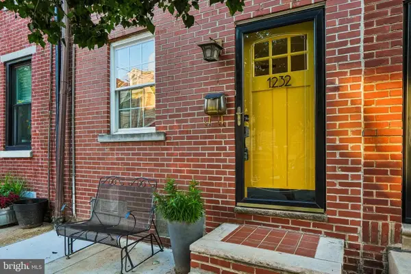 1232 Crease St, PHILADELPHIA, PA 19125