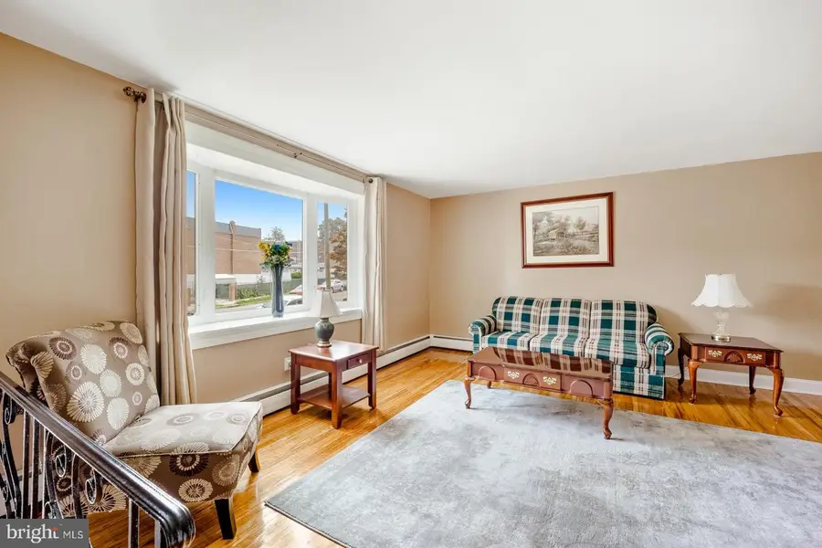 11916 Templeton Dr, Philadelphia, PA 19154 - #3
