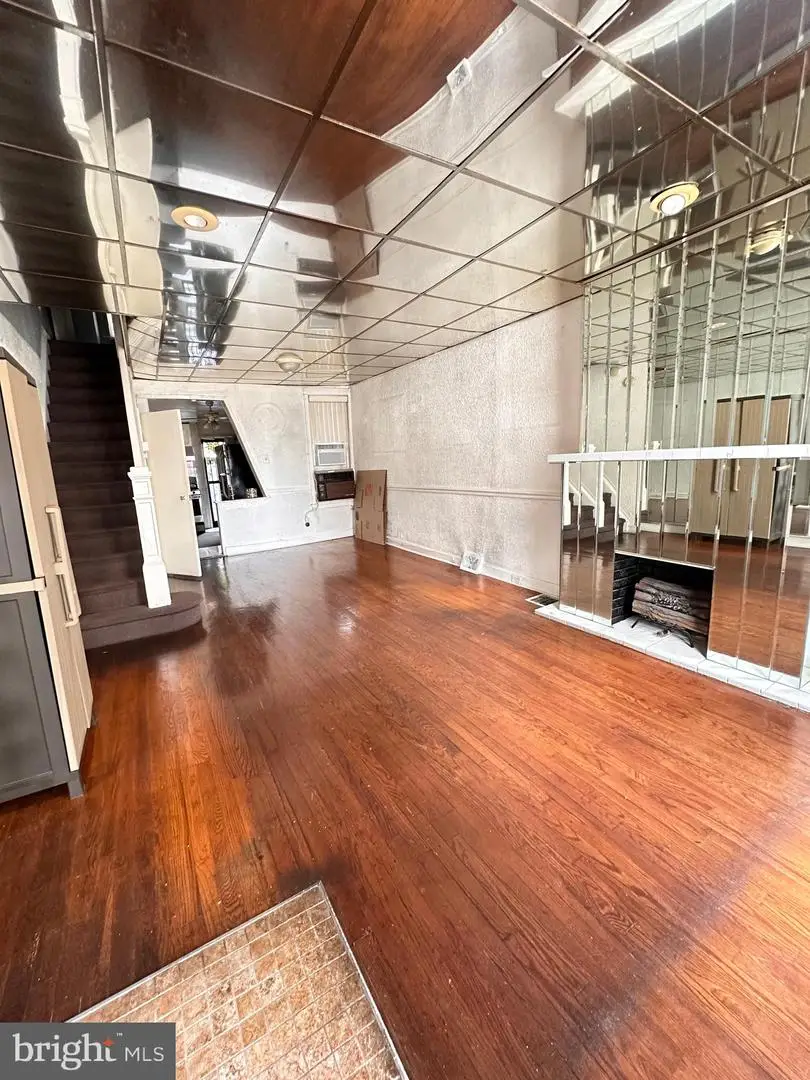 2209 Pierce St, Philadelphia, PA 19145 - #3