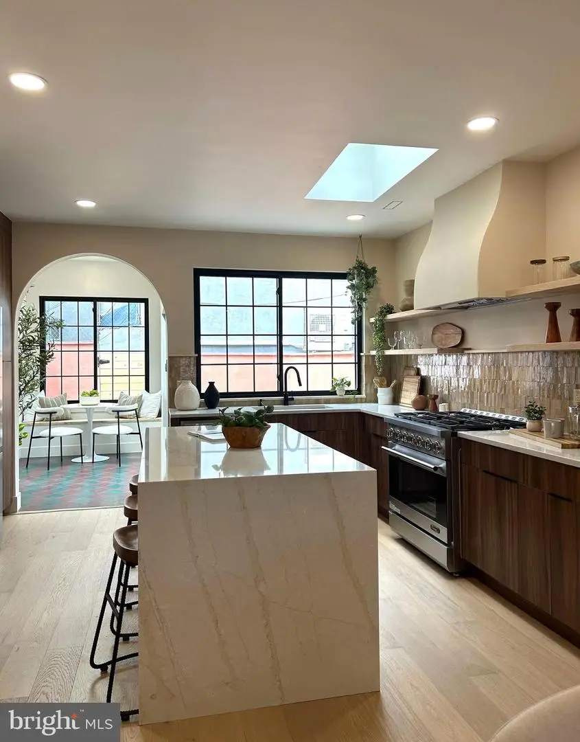 1702 S 6th St, Philadelphia, PA 19148 - #2