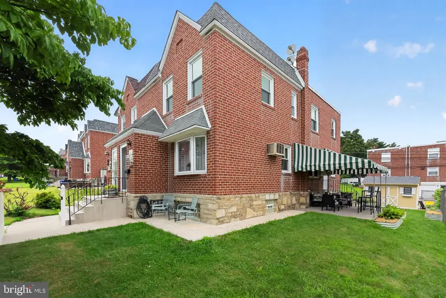 857 Glenn St, Philadelphia, PA 19115 - #3
