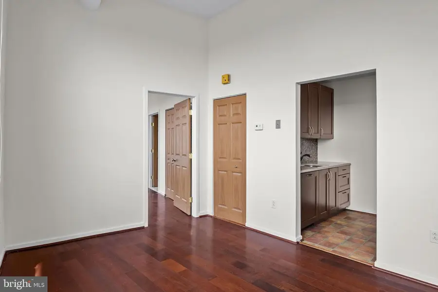 1100 S Broad St #706b, Philadelphia, PA 19146 - #3