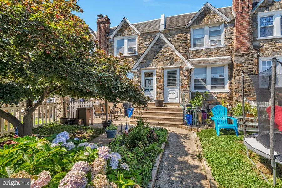 3240 Longshore Ave, Philadelphia, PA 19149 - #3