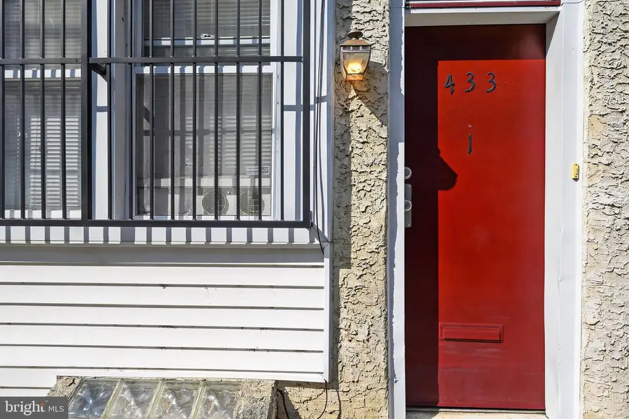 433 Poplar St, Philadelphia, PA 19123 - #2