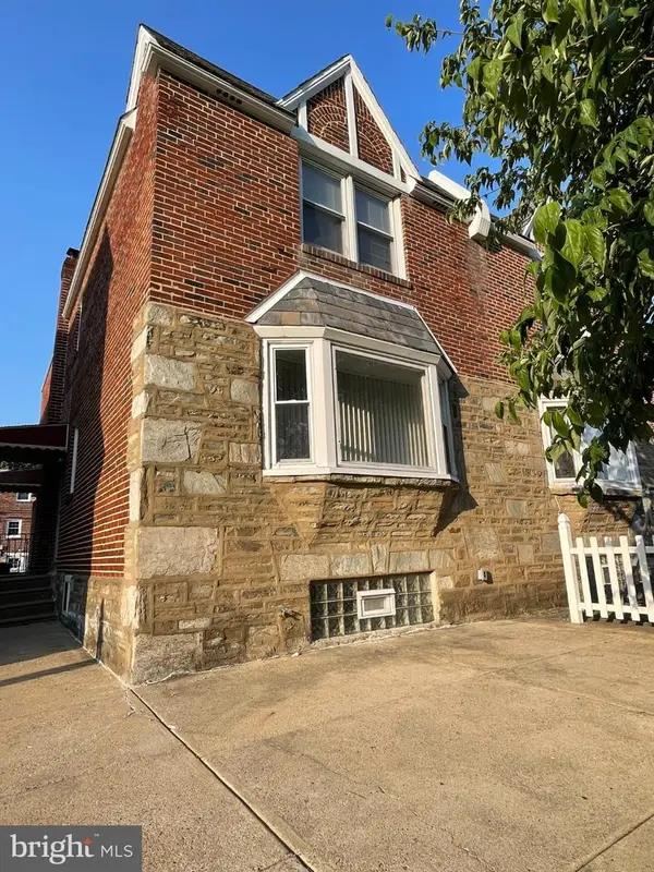 2333 Ripley St, PHILADELPHIA, PA 19152