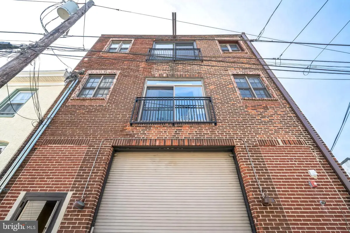 207 Rector St, Philadelphia, PA 19128 - #1