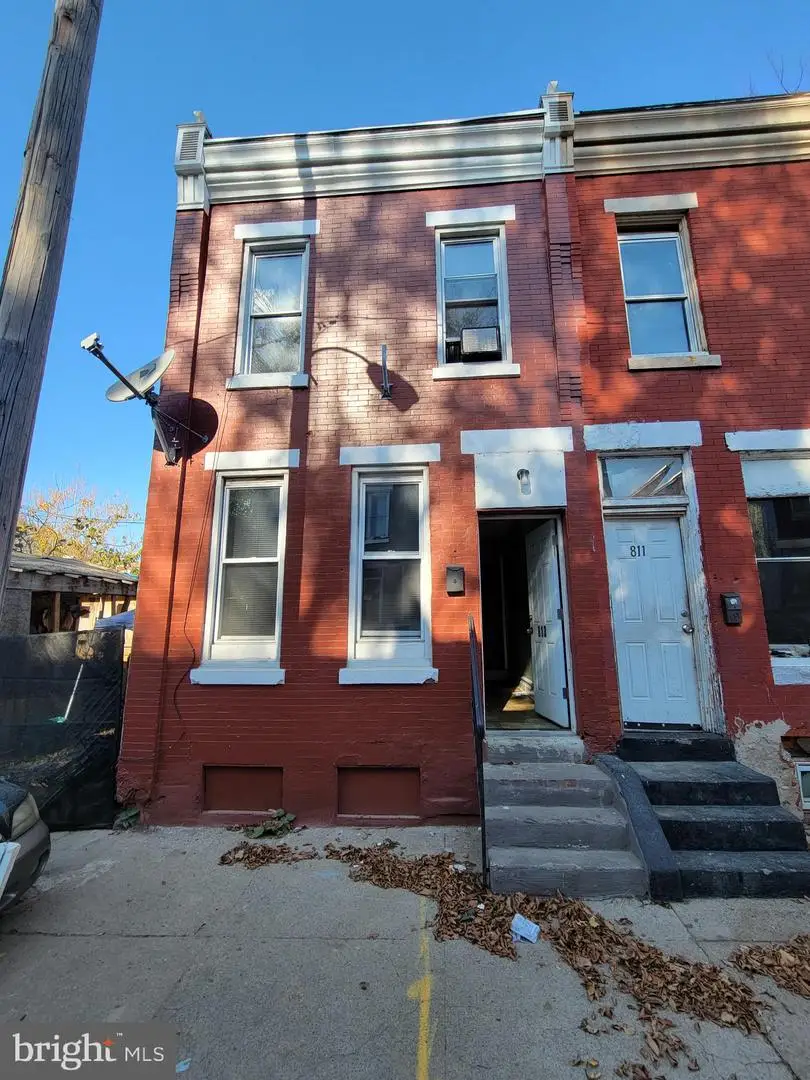 813 W Birch St, Philadelphia, PA 19133 - #1