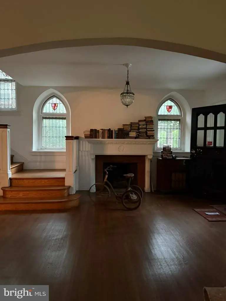 6672 Lincoln Dr, Philadelphia, PA 19119 - #3