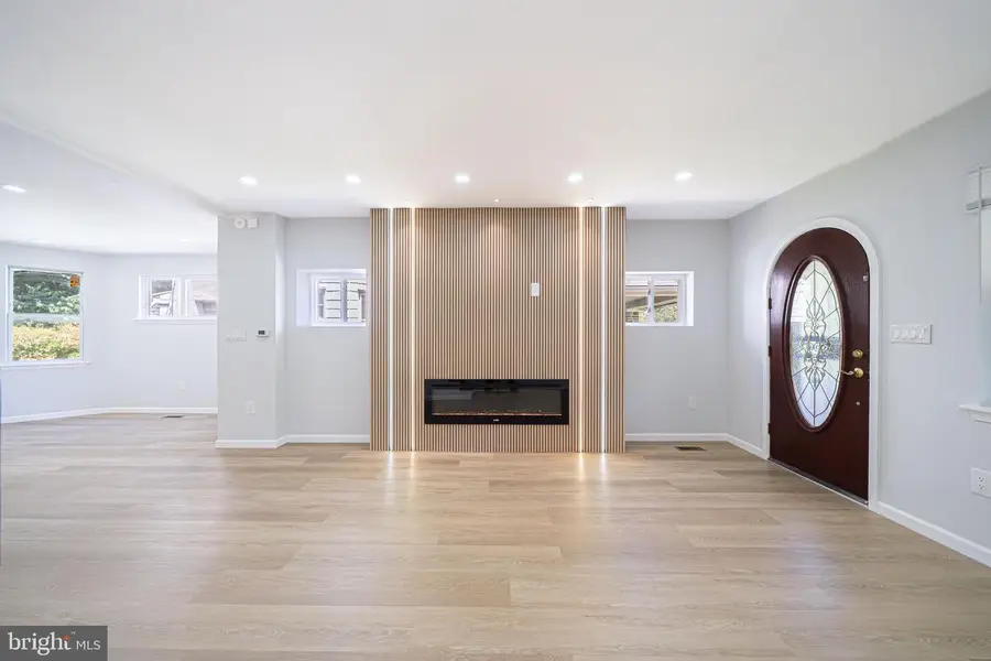 829 E Rittenhouse St, Philadelphia, PA 19138 - #2