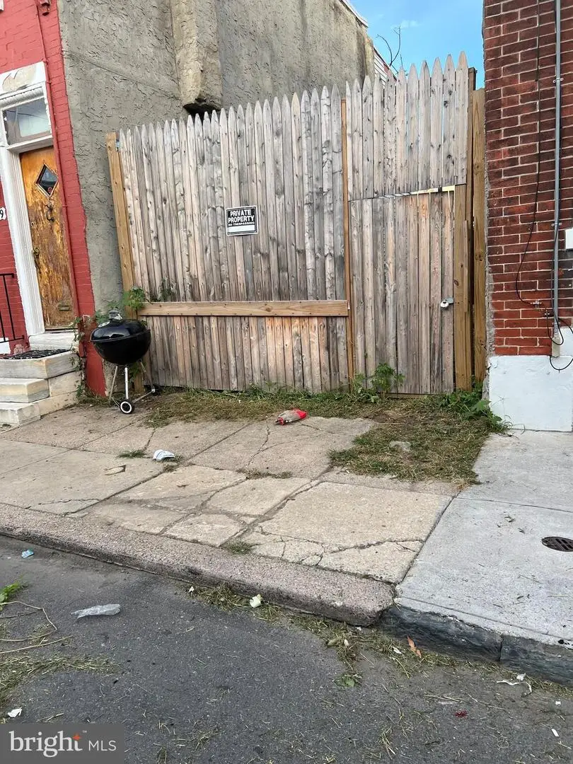 2221 S Reese St, Philadelphia, PA 19148 - #1