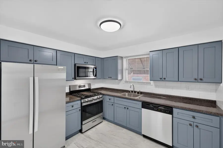 2261 Strahle St, Philadelphia, PA 19152 - #3
