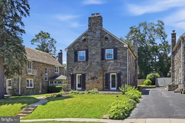 2404 Golf Rd, PHILADELPHIA, PA 19131