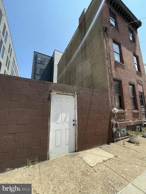 1137-39 E Dunton St, Philadelphia, PA 19123 - #3