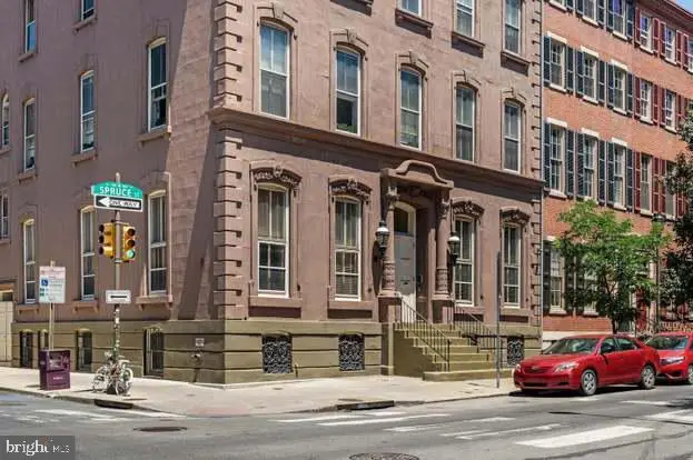 1010 Spruce St #1f, Philadelphia, PA 19107 - #1
