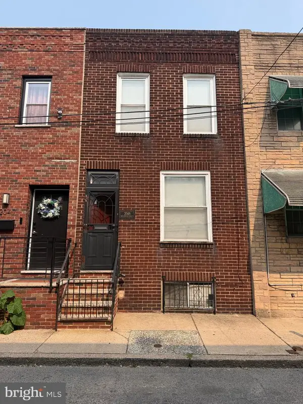 2049 S Beechwood St, PHILADELPHIA, PA 19145
