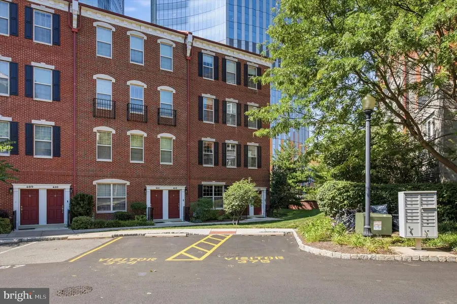 413 Regatta Dr, Philadelphia, PA 19146 - #2