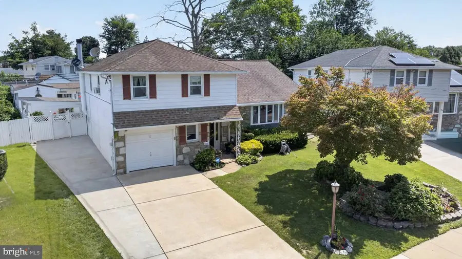 1127 Hower Ln, Philadelphia, PA 19115 - #3