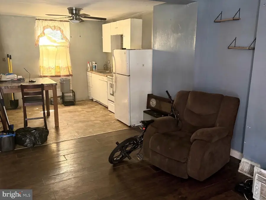 1325 S Hollywood St, Philadelphia, PA 19146 - #3